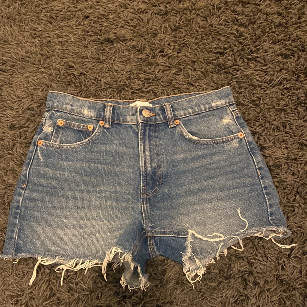 ZARA denim short size US 6